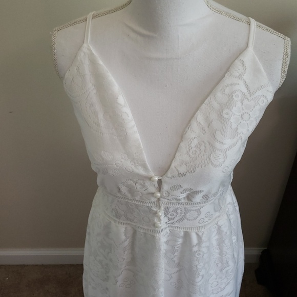 Angashion White Lace Sundress - Picture 2 of 4